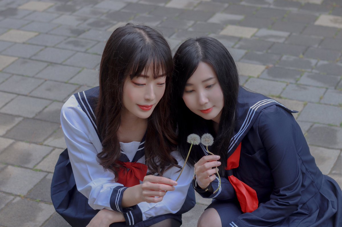 shan_0109's tweet photo. 부산 교복촬🌼

이쁜 언니❤️ @starmoa12 

📷 @healing1013 
🎨 @hayou_p https://t.co/k5FKd4mpBd