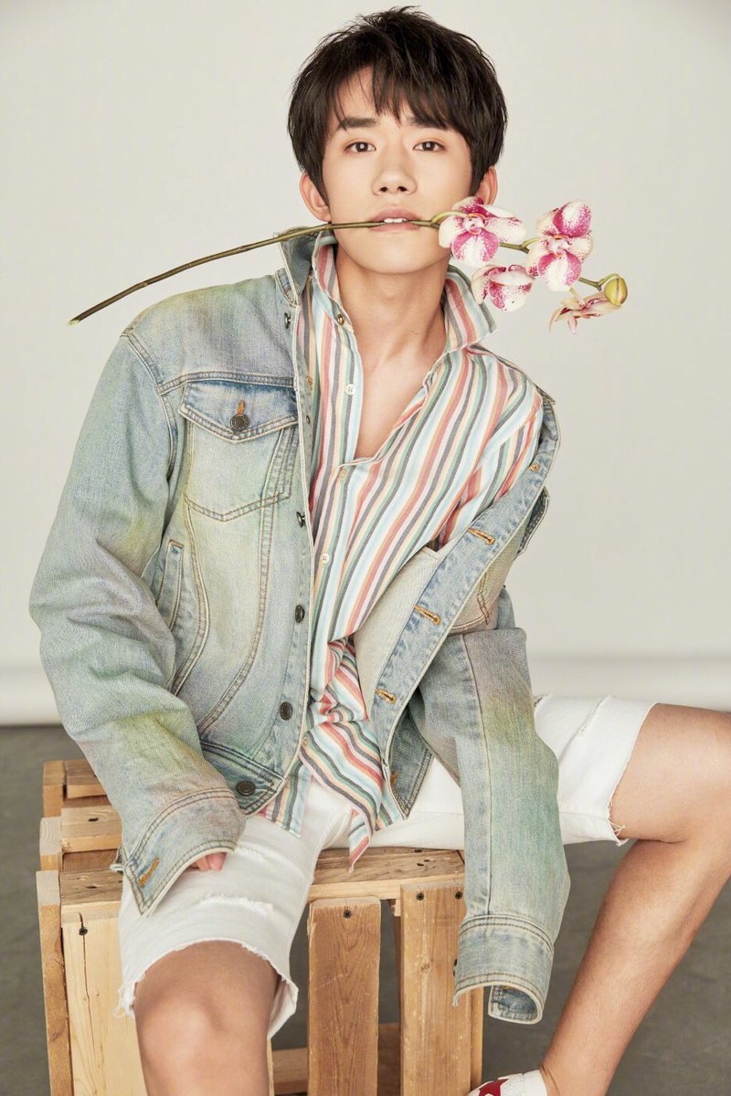 MrAzrael2018's tweet photo. AAAAAA...
--
#易烊千玺 #JacksonYee #YiYangQianXi #DịchDươngThiênTỉ https://t.co/23FRELPcbt