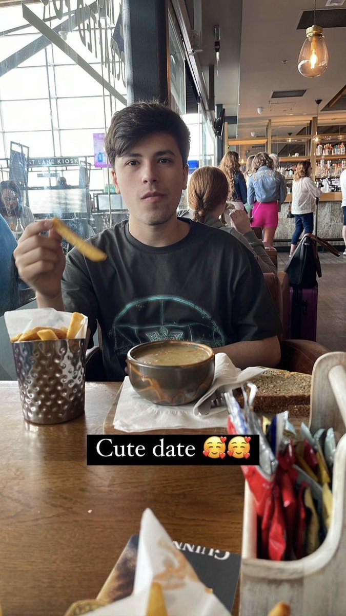 crimeboyupdate's tweet image. Wilbur posted on his Instagram story!

instagram.com/stories/wilbur…