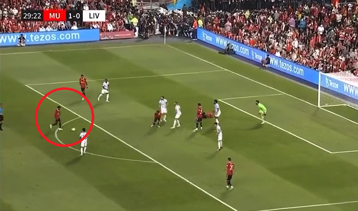 TheClubPark's tweet photo. Fred has chipped Alisson from outside the box to score a goal...

According to reports, Fred is targeting the Ballon d'Or and Benzema is seriously getting worried. https://t.co/SvK1f0gQEN