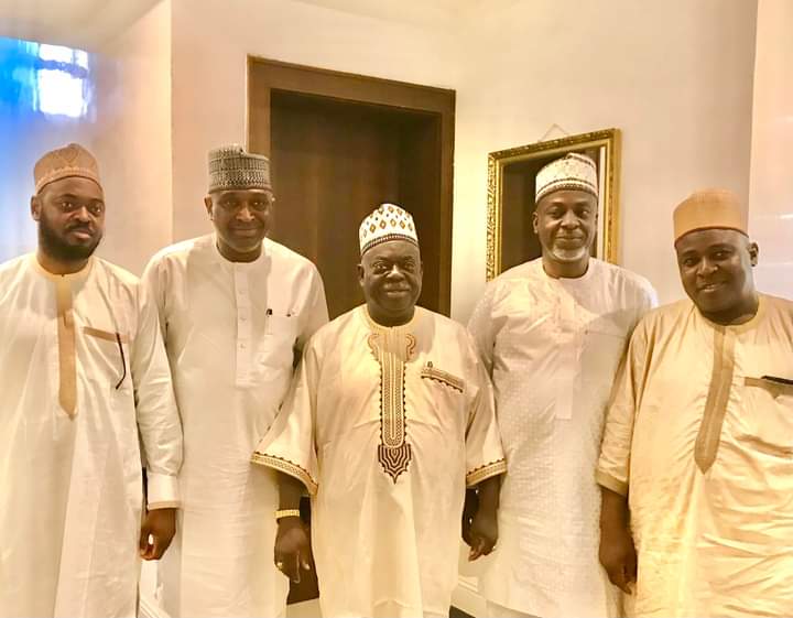 IzalaPlus_comr's tweet image. PDP Niger State soon to be repositioned for victory! 
#Unity #Formidability #Victory #Atiku #Okowa #ChiefServant #SaniKutigi #InshaAllah