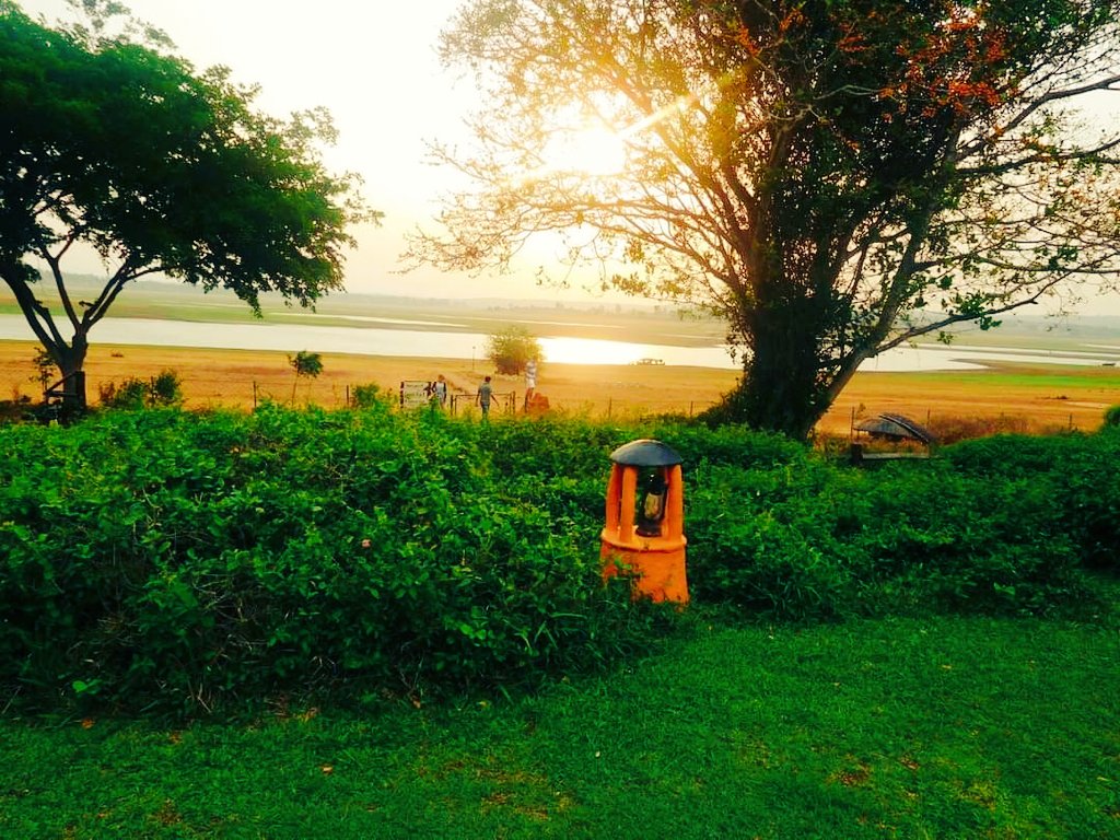 varsha_chambyal's tweet photo. Simplicity is the ultimate sophistication 🕊️
#WorldSimplicityDay #SimplicityDay #simplicity #simplelife https://t.co/rQmqdjYM3Y