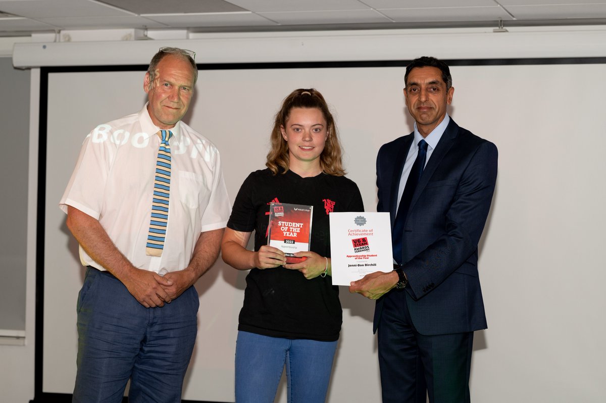 Congratulations to Jenni Birchell who won Walsall College 'Apprentice of the Year' Award. Jenni who is working on our JV site with @walsallwhg Lockside is  completing her second year carpentry and joinery qualification. <a href="/Lovell_UK/">Lovell</a> #loveconstruction #apprenticeships