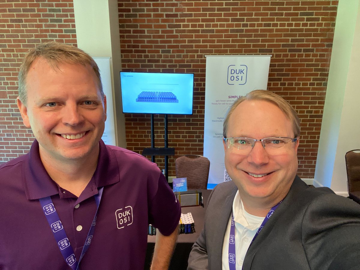 dukosi's tweet photo. The @PlugVolt battery seminar in Plymouth, MI (USA) is on!

Come and meet the Dukosi team in #table4. Learn more about our chip-on-cell solution and get insights about wireless BMS!

#plugvolt #batteryseminar #conference #plugvolt2022 #bms #integratedintelligence #plymouth https://t.co/6BtRvQPPMX