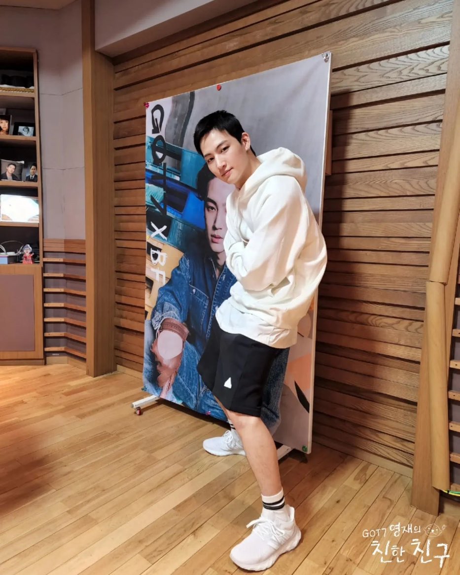 ~ 뿐니 ♡🤍 tweet media