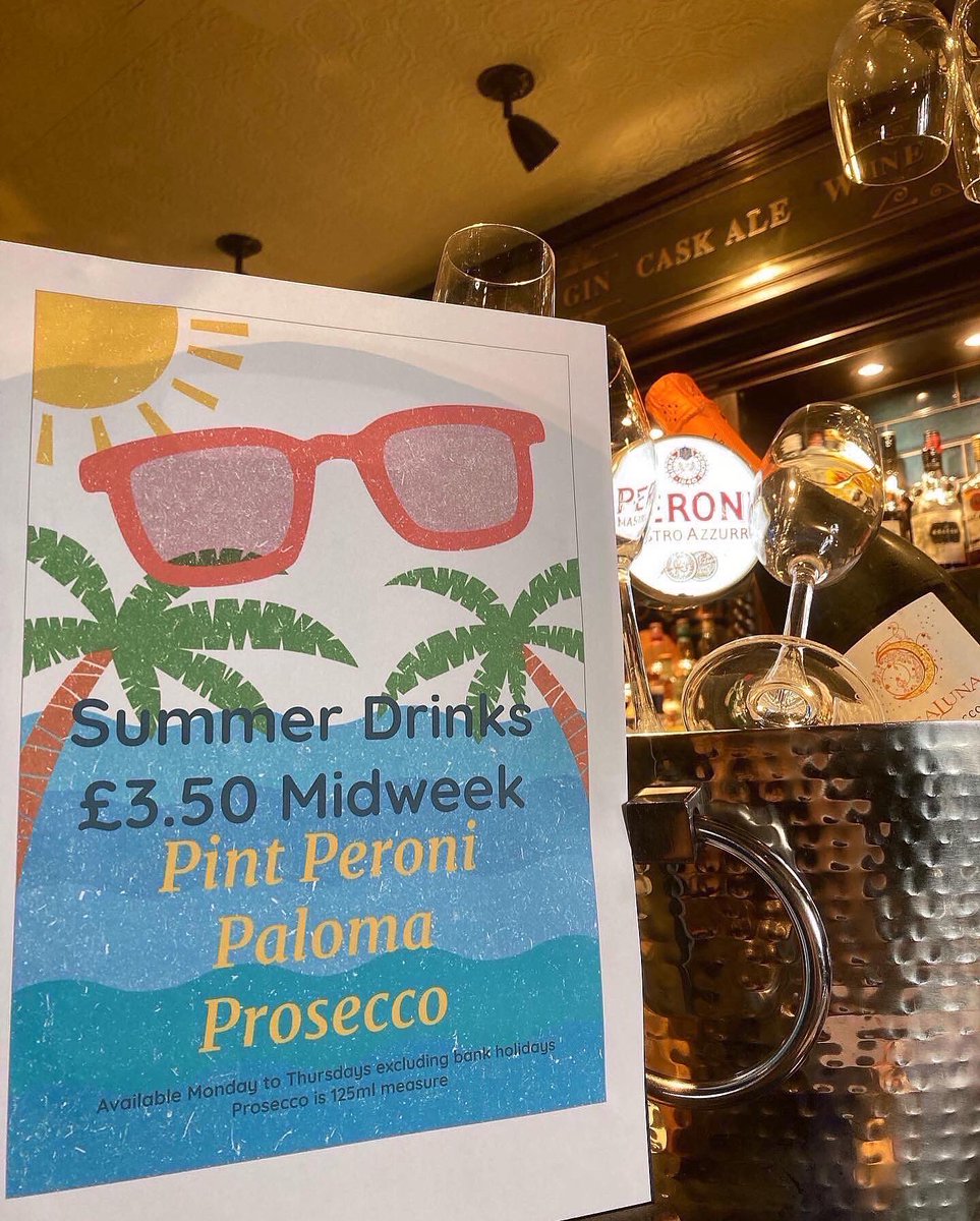 EndEdinburgh's tweet photo. It’s a terrific Tuesday so why not stroll down the Royal Mile for drinks and a bite to eat.
Our kitchen manager Matthew will cook up a treat for you - and you can also pick up a bargain at the bar with a pint of Peroni, a glass of Prosecco or a Paloma cocktail for just £3.50… https://t.co/kp1CxUAfqq