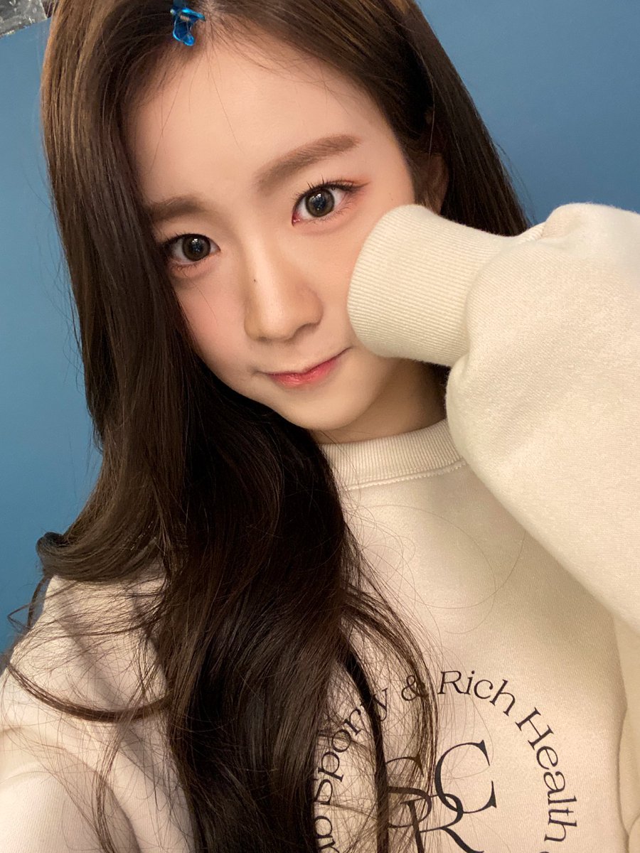 우니 tweet media
