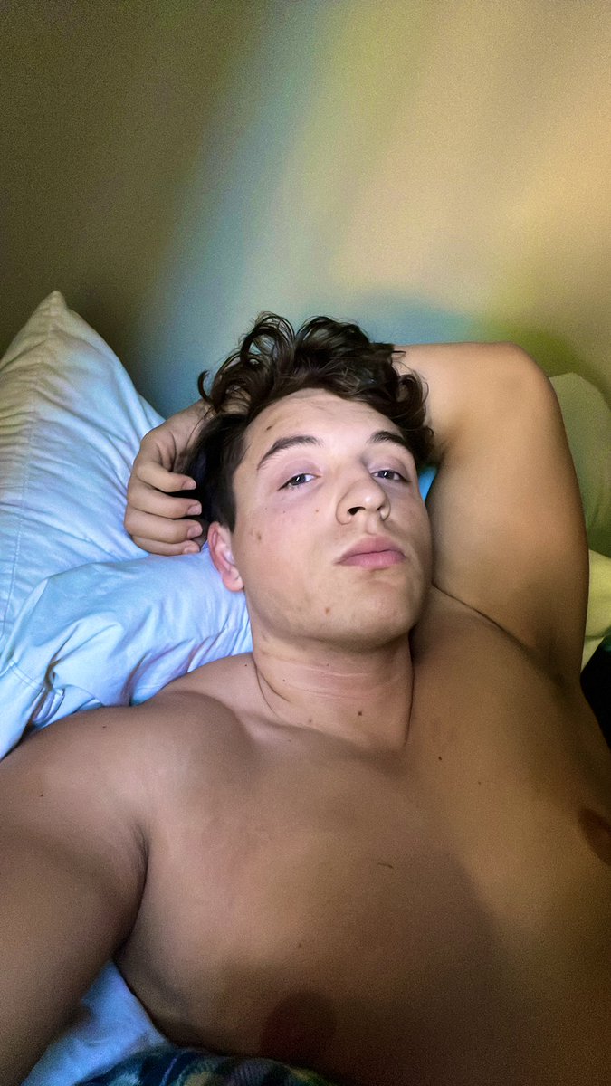 magicmusclebro's tweet photo. Woke up ready to conquer and grind, alpha style! It’s your turn to send me what’s mine…sub style! LFGOooooo‼️ @MASTER_UPDATES @musclegodddrt @alphaxfindomrt @rtfordoms @CockyStr8boyz @AlphaMaleWorld1 @academyoffags2 @rt4dom #cashmaster #findkm https://t.co/UxPgnNpm04