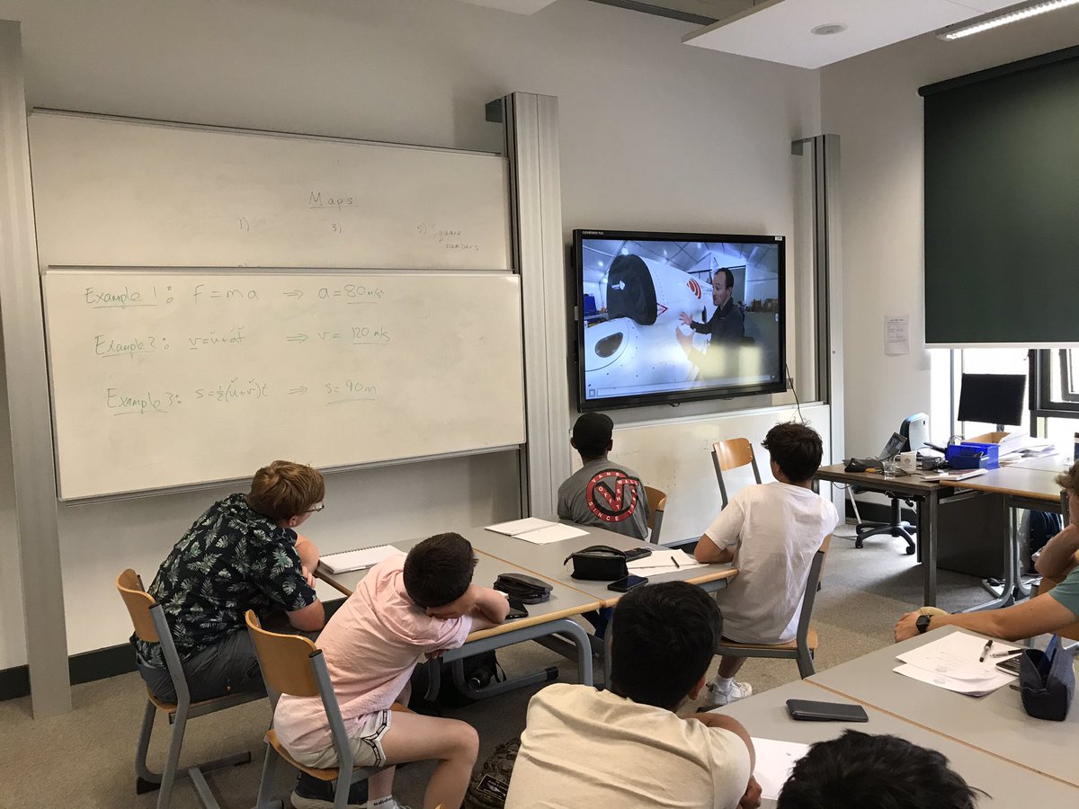 DrBenEvans's tweet photo. This afternoon it’s @Bloodhound_LSR performance modelling using @MATLAB #engineering #summerschool https://t.co/Hjtrxr0KnT