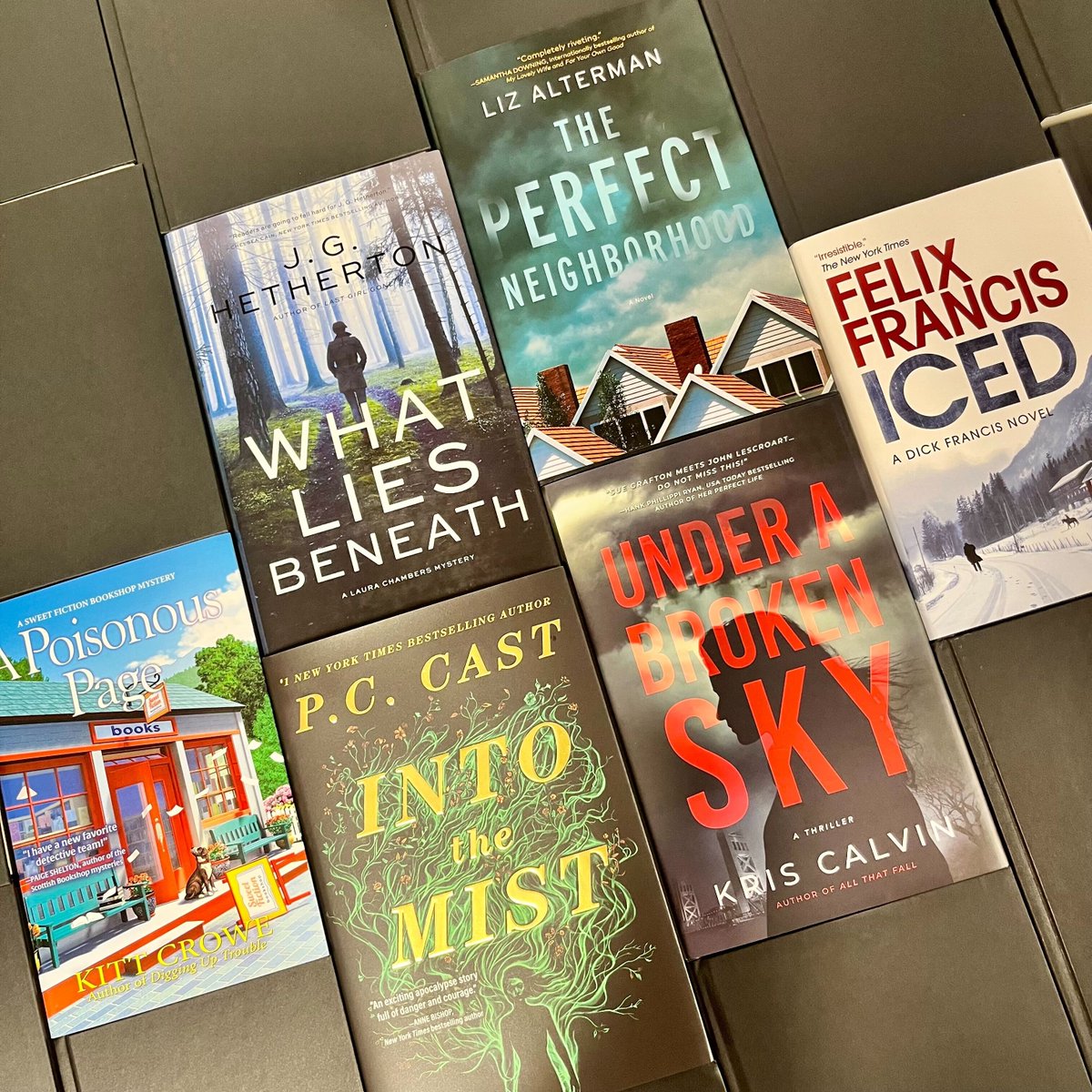 crookedlanebks's tweet photo. Happy #pubday to our July authors!🥳 We have 6 mysteries and thrillers you don't want to miss by 💚 @pccastauthor,🐎 @felix__francis🏘️ @LizAlterman, 🔍 @JGHetherton,📚Kitt Crowe,🌆 @kcalvinaap

#bookbirthday #2022books #newreleases #Julybooks https://t.co/QYMn6UgWh2