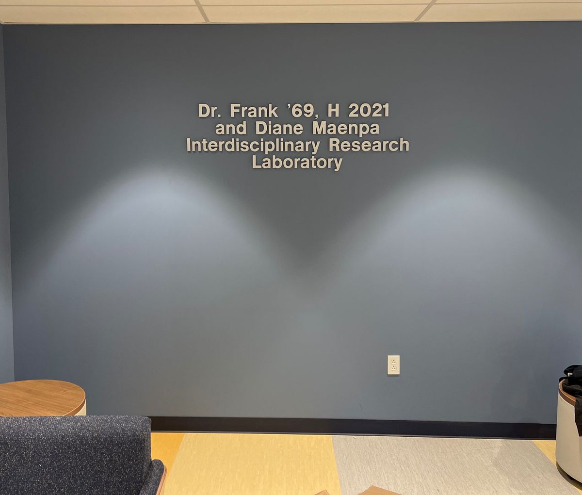 graphics22signs's tweet photo. https://t.co/MrjgtbXdpC Some donor recognition @thielcollege
#g22signs #412signs #pittsburghsigns #lettering #signgeeks #business #smallbusiness #wayfinding #customsigns #channelletters #signdesign #donorsigns #digitalsignage #signhunters #signcollective #shopsign #MaenpaLab https://t.co/1JsCxAqX3s