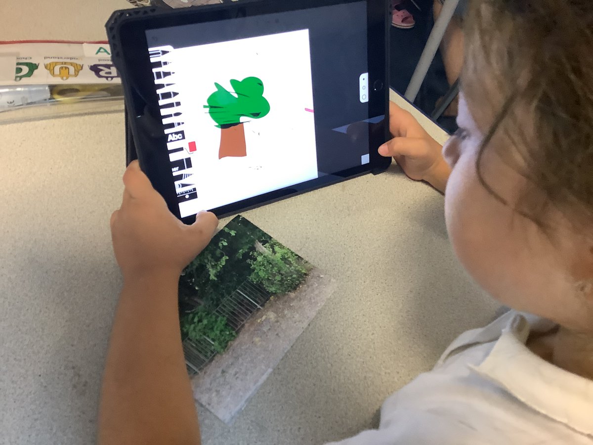 MulberryWbp's tweet photo. Using the sketches app to sketch using our new techniques that we learnt today! On our shape hunt this morning, we found different shapes all around us in Thamesmead and now we are adding these into our sketches. @willowbankpri https://t.co/Gz7kzD1STG