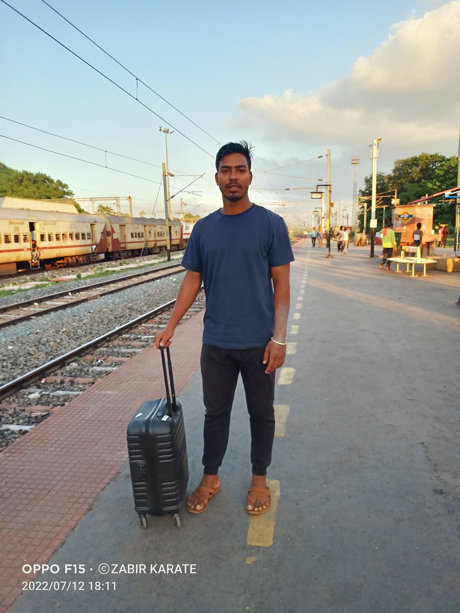 KarateZabir's tweet photo. Traveling , jhAjhA to PaTnA ❤️🤘 https://t.co/4GyV1N30FH