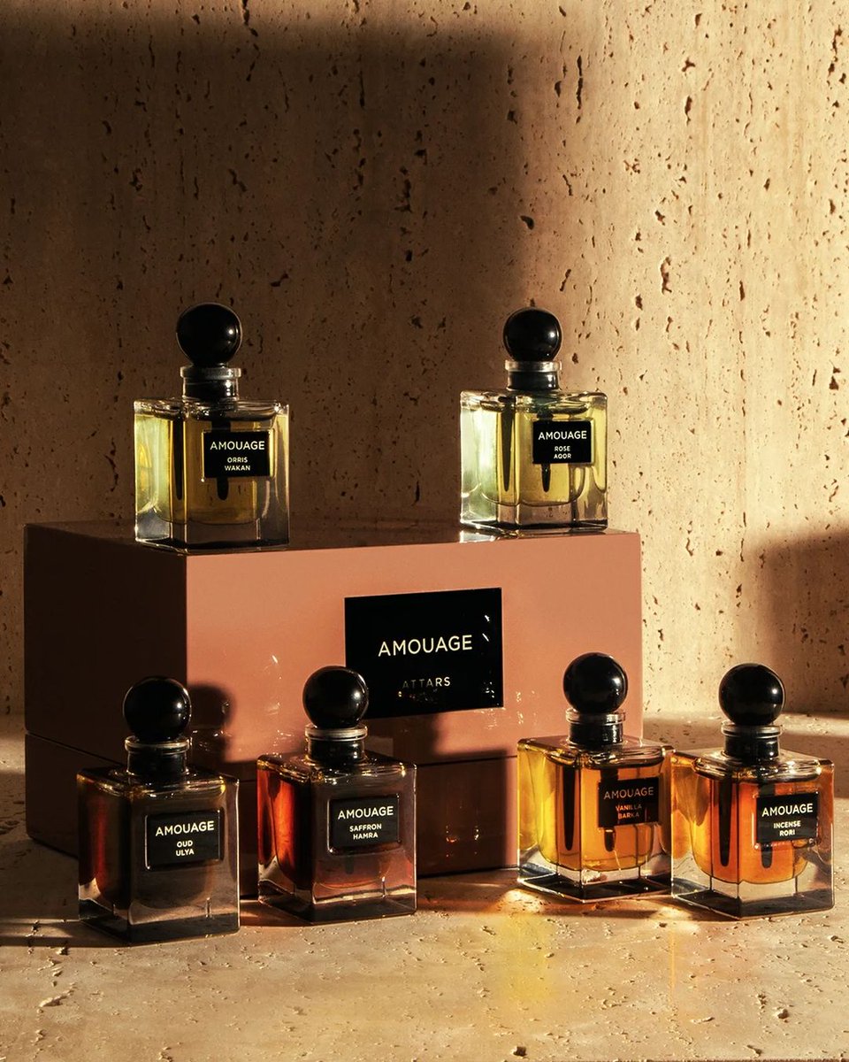 agoratopia_com's tweet photo. This ultra luxurious coffret includes six full size flacons of our latest attars: Rose Aqor, Vanilla Barka, Oud Ulya, Incense Rori, Saffron Hamra and Orris Wakan.

Available at https://t.co/8wwR1cRq87

#Amouage #LuxuryPerfume #Attars #Cyprus #Greece https://t.co/kVsD85xBSi