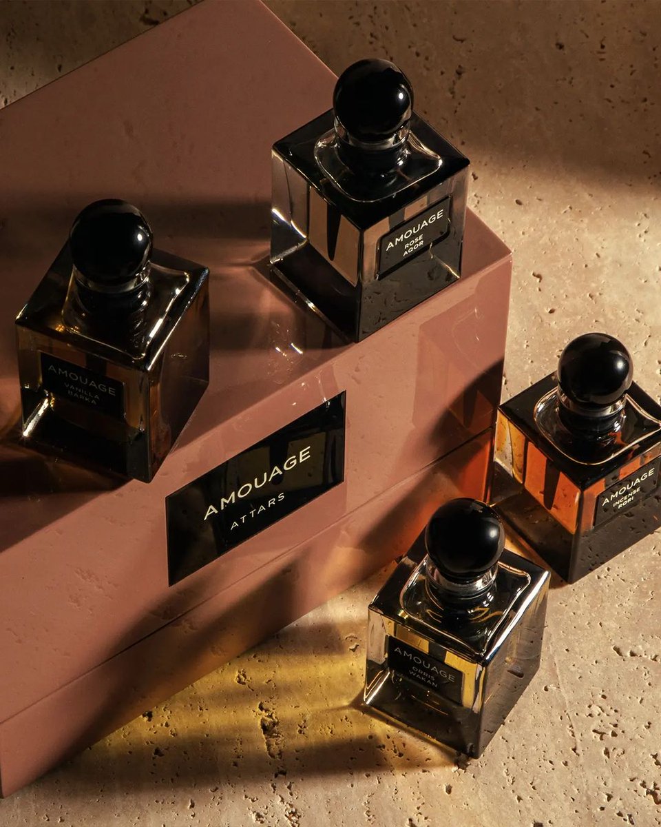 agoratopia_com's tweet photo. This ultra luxurious coffret includes six full size flacons of our latest attars: Rose Aqor, Vanilla Barka, Oud Ulya, Incense Rori, Saffron Hamra and Orris Wakan.

Available at https://t.co/8wwR1cRq87

#Amouage #LuxuryPerfume #Attars #Cyprus #Greece https://t.co/kVsD85xBSi
