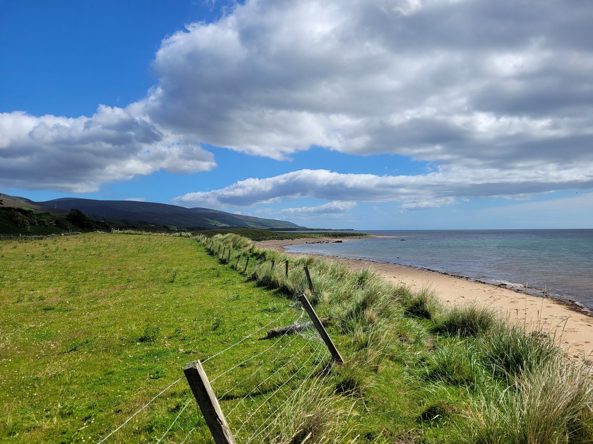 Jamie_LEJOG's tweet image. Day 92: Brora to Helmsdale, 11 miles. A beautiful sunny day, but not the easiest day of walking. Uneven and unclear footpaths made things tricky at times and I think it will be more of the same tomorrow! I did manage to spot a seal in the sea though!
