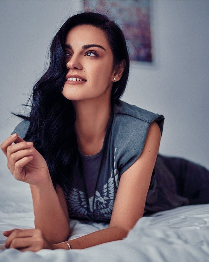 brillotovarroni's tweet photo. Give a "play" in life, a "pause" in the good times, a "stop" in the bad times and a "repeat" in the joys! ❤🦋

-PhotoBy📸:
{@maiteperroni}

[TAGS:#MaitePerroni #shootforthemoom #actrizycantantemexicana #orgullomaiteperroni #TQM #mipiscinanafavorita #brillotovarroni] https://t.co/WIPt3dDEp6