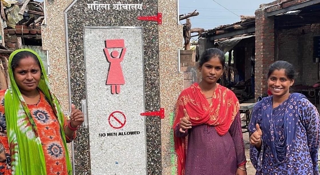 Pitt_SPIA's tweet photo. Current @GSPIA student Anisha Mallik (MID/MPH ’23) is a summer intern for a social collective in New Delhi. They build dry composting toilets &amp; waterless urinals made out of recycled plastic. One urinal = 55kg of plastic trash, 2750 bottles! Learn more: https://t.co/mTXUljx9Va. https://t.co/eHOddwkqxV