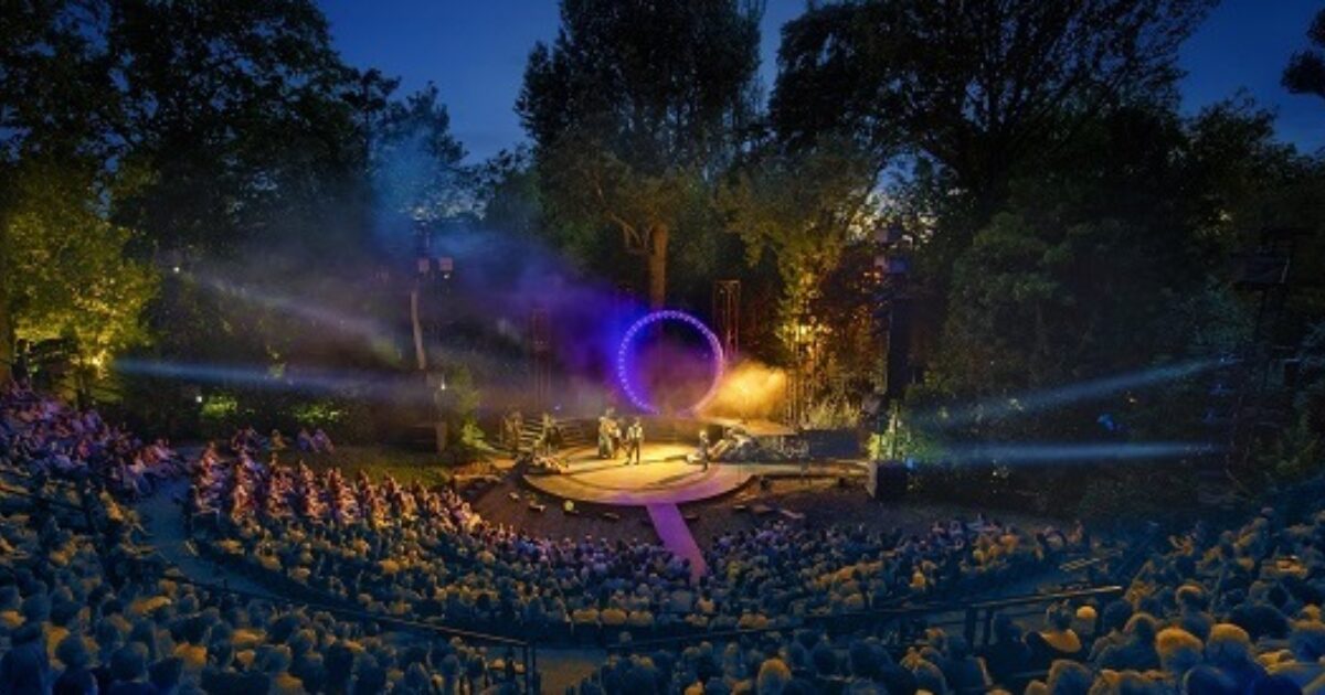 oclvision's tweet image. Enjoy theatre and comedy under the stars at London's Regent's Park Open Air Theatre. #thingstodooutside #openairtheatre #londonlife ow.ly/AbFL30snqwT