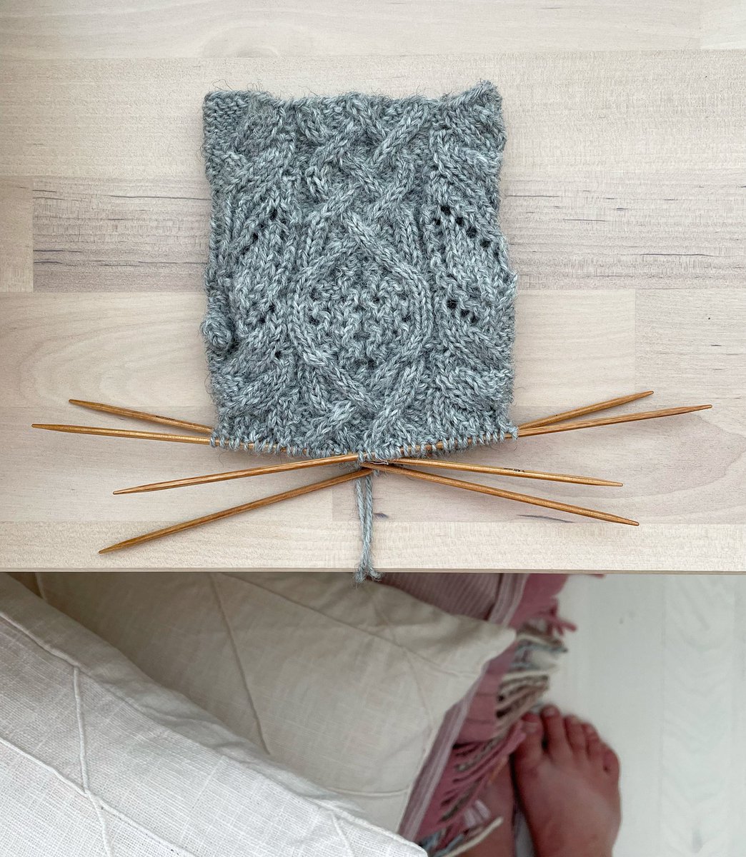 eyjamaria's tweet photo. Summer feet 💕

#knitting #knittingtwitter #etsyfinds https://t.co/Dt1cYC84Y3