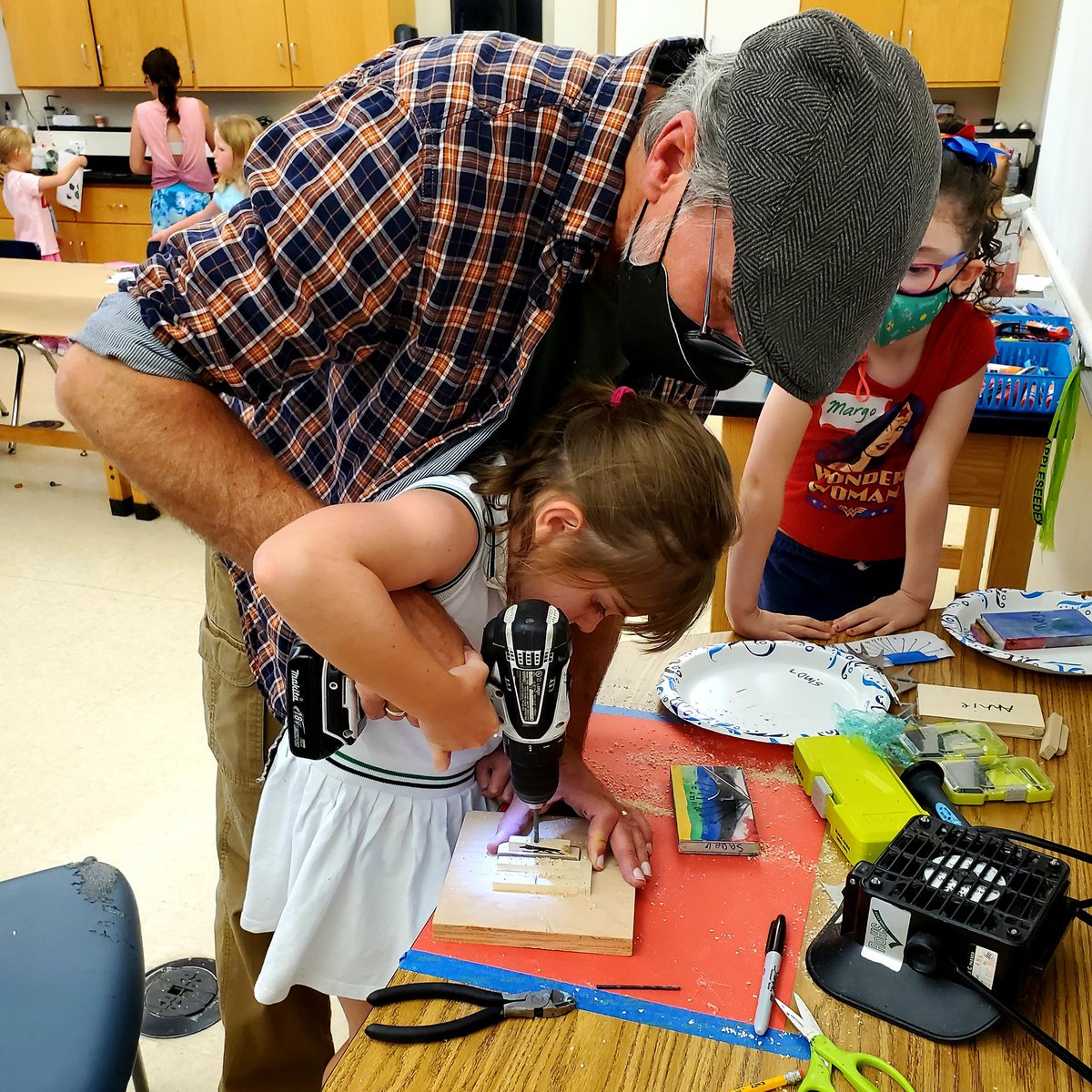 EurekusSTEAM's tweet photo. It's Engineer, Invent, Explore week for our crew at Kent Denver! Campers are exploring all sorts of cool machines &amp; vintage technology - woodworking, mechanical engineering, soldering and power tools!

#stem #steameducation #steam #makered #makerspace #pbl #SEL #summercamp https://t.co/BgjJ13fLXg