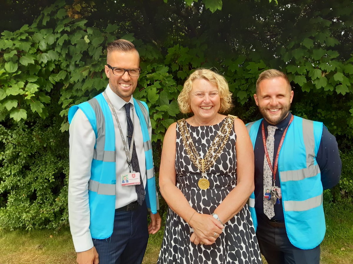 A great afternoon ⁦<a href="/KnowlePrimary/">Knowle Primary</a>⁩ chatting to Cameron, Josh  governors, teachers, parents and children . A Fun Day to celebrate the schools 70th Birthday 🎂 a welcoming, aspirational school in the heart of the community.