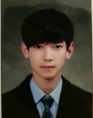 YEOTEEZx's tweet photo. Anyway yeosang been handsome since day 1 ~ https://t.co/GGpWUQaRBr
