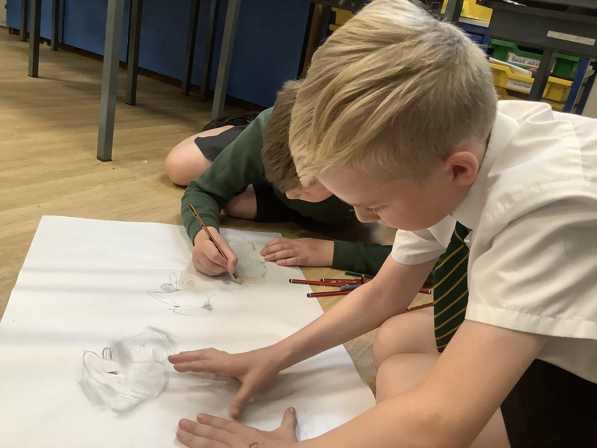 PeelParkClass18's tweet photo. More from our drawing session ✍🏻 https://t.co/N3AyWbNnyp