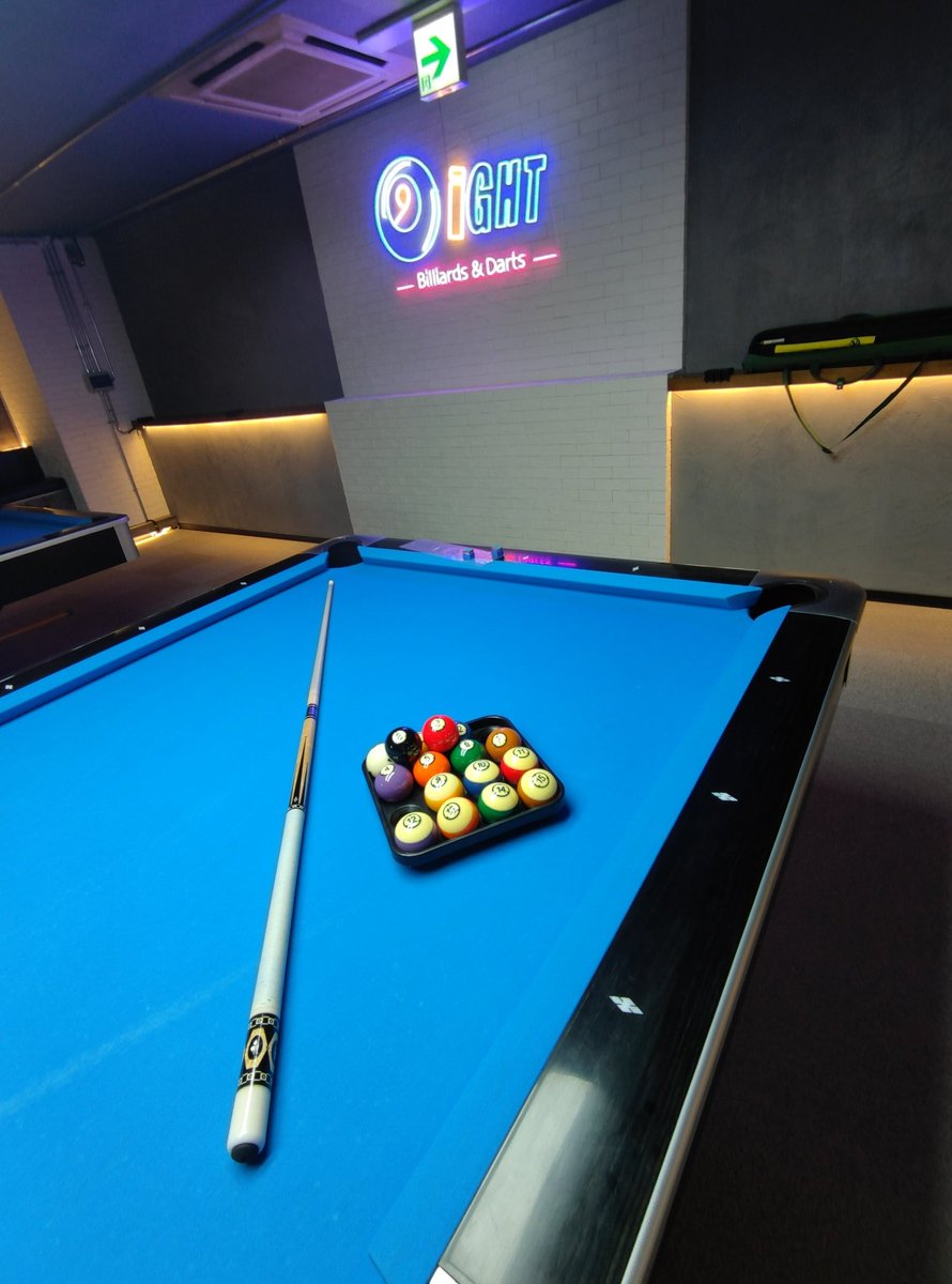 TadMania's tweet photo. 久々に  #9iGHT でビリヤード🎱 ٩( ᐛ )و https://t.co/NE7GYdnVyw