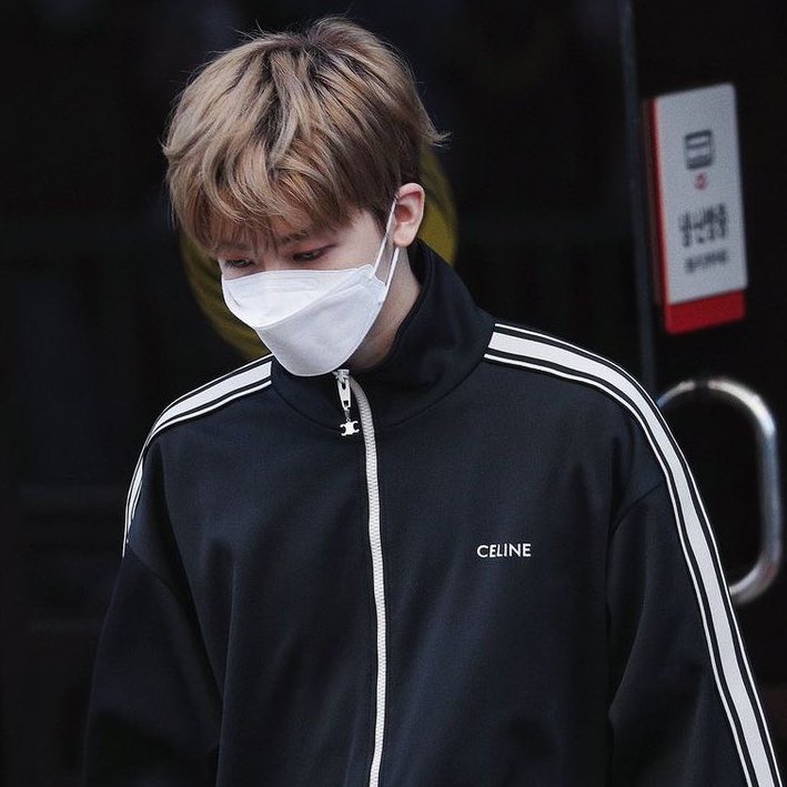 #nomin au. 
; a losing game. 

by KAL.