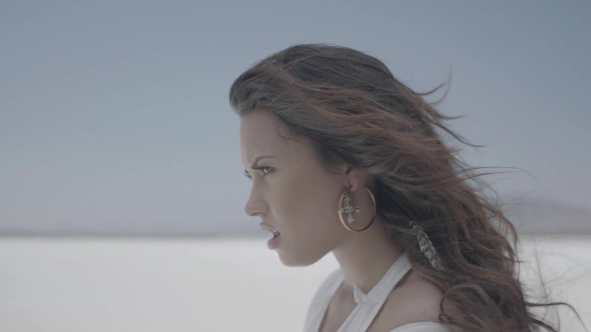 Demi Lovato Brasil tweet media
