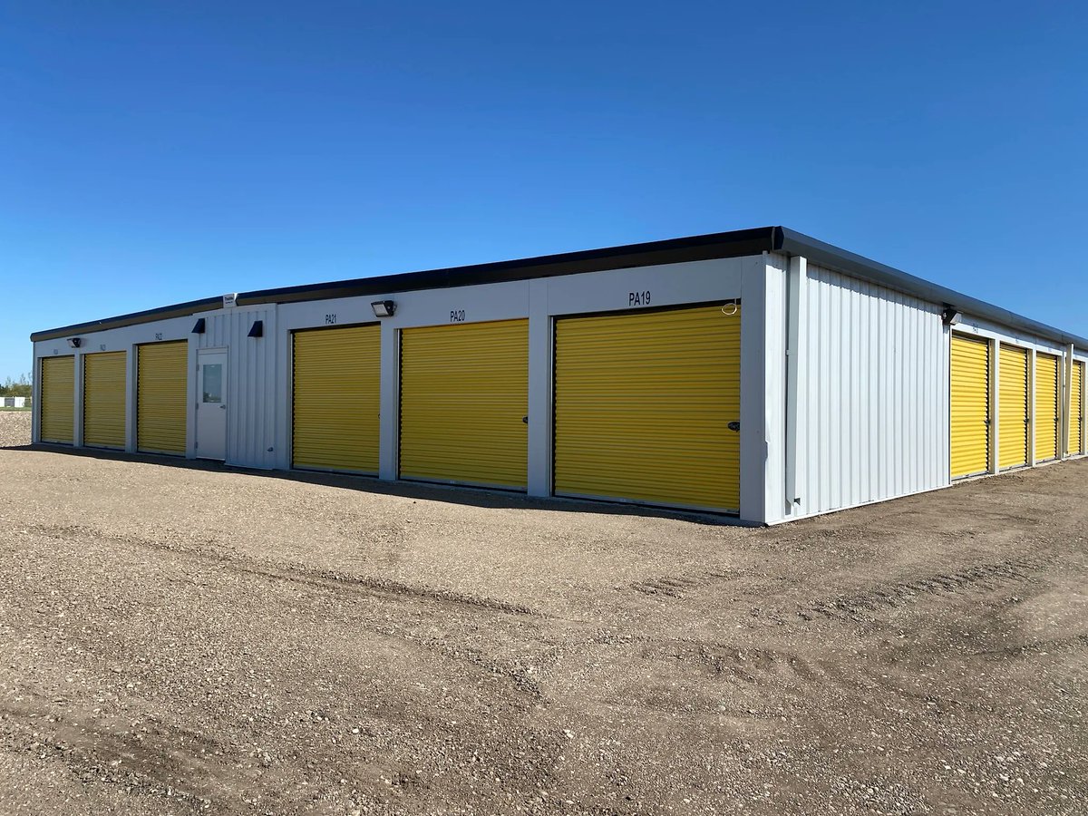 crane_steel's tweet photo. We've completed the first phase of Affordable Storage in Brandon and we're now moving on the building #2! ๐
We're busy staking and preparing the area to break ground on another new building! ๐ณ๏ธ
#commercialproject #onbudget #ontime #buildwithsteel #bdnmb #storagebuilding https://t.co/ExaaI0lSlu