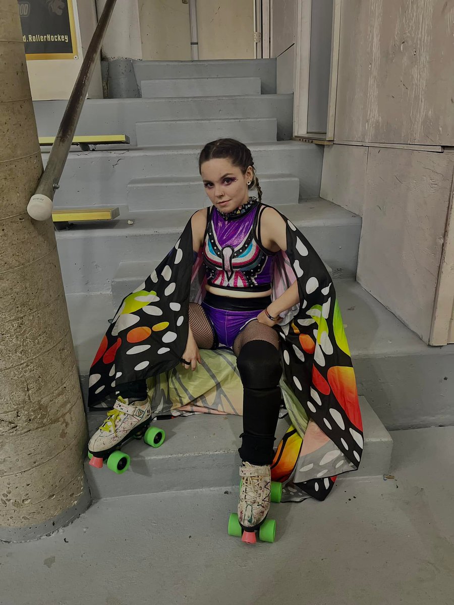 Arch Rival Roller Derby tweet media