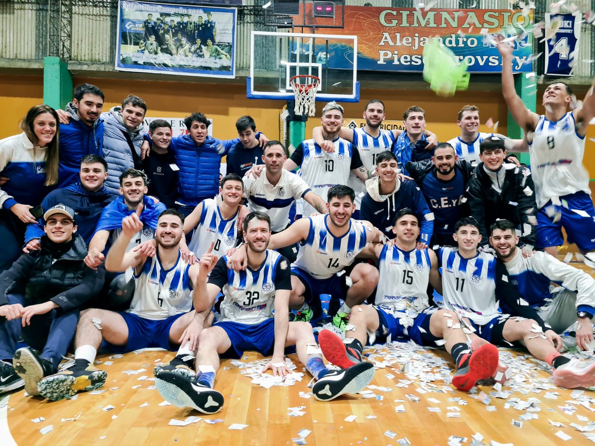 Qué si valió la pena dormir 3hs?  🦉💙 <a href="/OficialCeye/">CEyE</a> 🔝