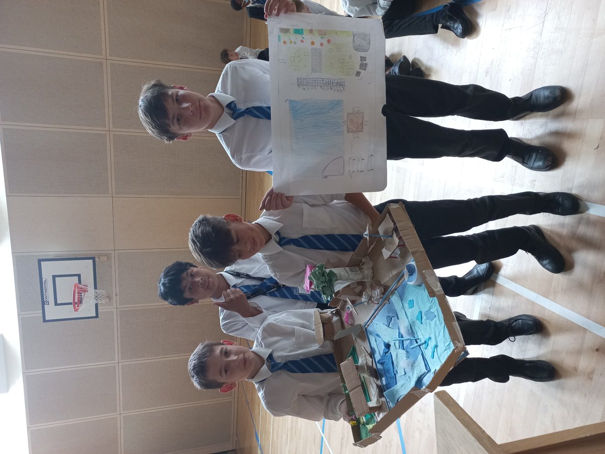 FulhamBoys_DOD's tweet image. Our @BerkeleyGroupUK Rooftop Design winners! Best Presentation, Best Design and Best Teamwork! Well done boys @FBS_Enterprise @fulhamboys