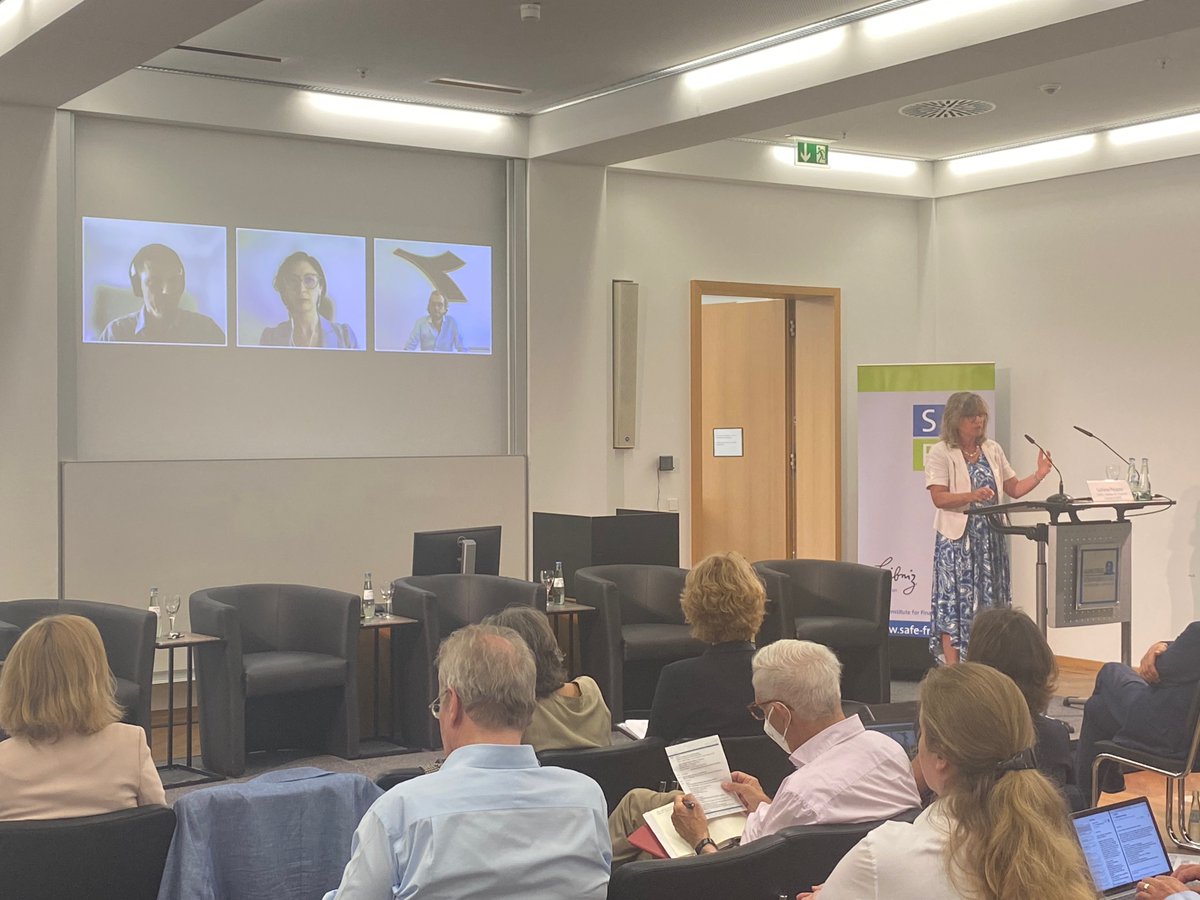 SAFE_Frankfurt's tweet photo. How do #sustainabilitystandards affect decisions of firms? Interesting discussion with  Loriana Pelizzon,SAFE, Marcin Kacperczyk, @imperialcollege, @IreMonasterolo, and Enrico Moretti Polegato, @Diadoraofficial, at the Sustainable Standards Watchers Conference #SSWCFrankfurt2022 https://t.co/IuQmwEKOYK