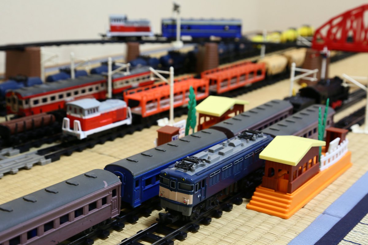 KatsumiT90's tweet image. 懐かしのスーパーレール😀
おもちゃを改造して楽しんでます😊
#スーパーレール #TOMY #FM5