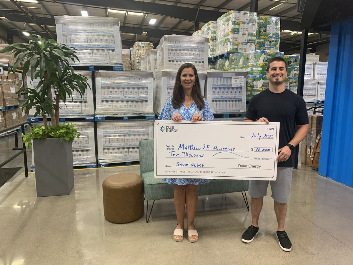 SallyThelen's tweet photo. This morning @DukeEnergy @kimvogelgesang visited Matthew 25 Ministries to present a $10K grant for their help providing products and services not only to displaced residents, but other local non-profits from last week’s storms. #WeAreDE https://t.co/rJe4BUNe4Z