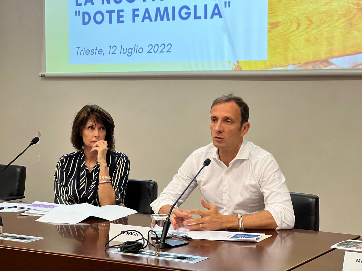 🏁Via libera alla #DoteFamiglia: un contributo annuale di 250 euro per ciascun figlio minorenne, destinato alle famiglie con ISEE fino a 30mila euro e residenti da almeno due anni in #FriuliVeneziaGiulia.
Scopri di più 👨‍👩‍👧‍👦 bit.ly/3bVI8VB