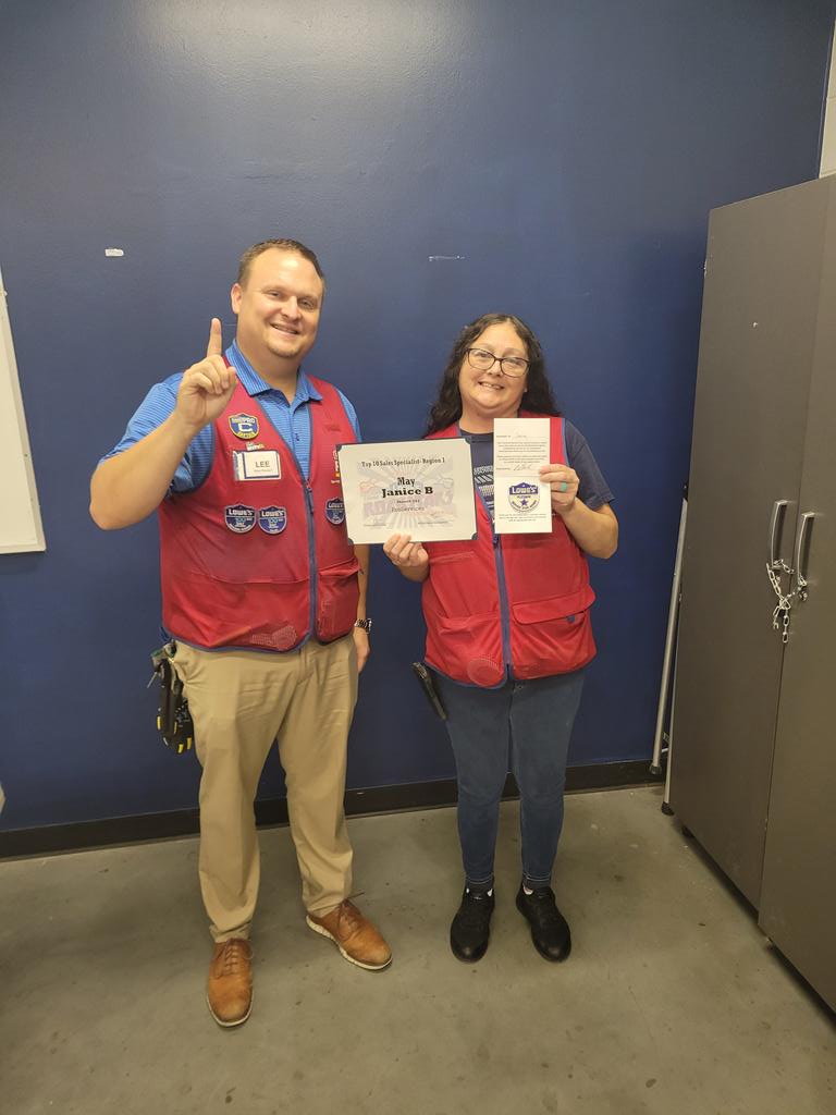 Lee Hall (@leehall18989665) on Twitter photo Got to recognize Janice for being in the TOP 10 for the month of May this morning and she received her platinum star #r1specialtyrockstar #r1rocks #r1dropthemic @som2to <a href="/BenitoKomadina/">Benito.Komadina@Lowes</a> <a href="/BlueBoxR1/">@BlueBoxR1</a> Got to recognize Janice for being in the TOP 10 for the month of May this morning and she received her platinum star #r1specialtyrockstar #r1rocks #r1dropthemic @som2to <a href="/BenitoKomadina/">Benito.Komadina@Lowes</a> <a href="/BlueBoxR1/">@BlueBoxR1</a>