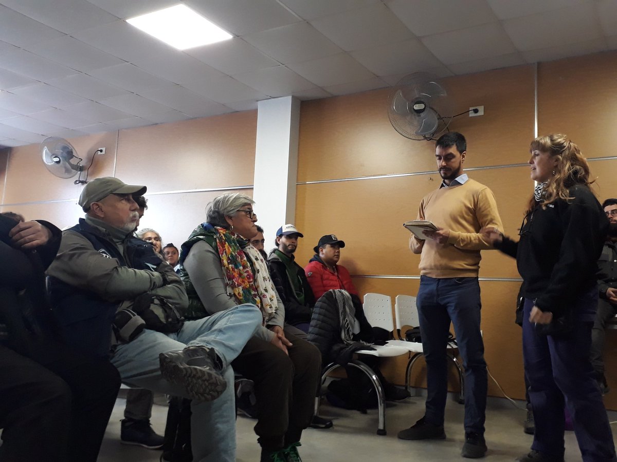 PrensaLosPibes's tweet photo. Nos encontramos en la @UNDAVOFICIAL en el cierre y la entrega de diplomas del curso de "Liderazgo Guaraní" dictado por la Universidad Guaraní de Bolivia, experiencia compartida con la organización Convocatoria Segunda Independencia. https://t.co/lHWaooWR5L