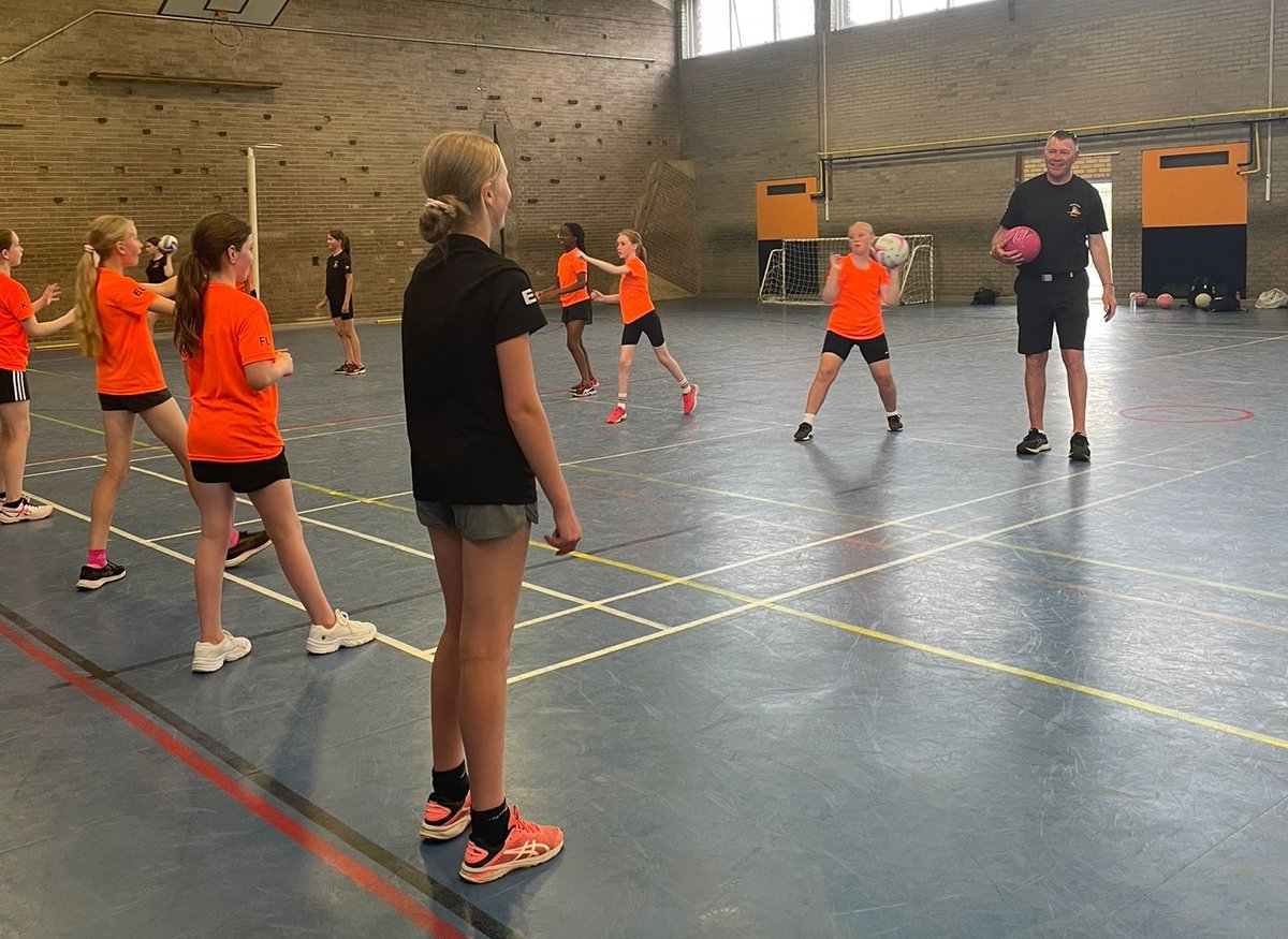 Great weekend at tournament with these youngsters, then training last night working on hand skills and basics.
Such a fantastic club, filled with fantastic people <a href="/Gtownnetball/">Grangetown Netball</a> <a href="/SColmer01/">sharon_colmer01</a> <a href="/FayeSummerhill/">Faye Johnston</a>