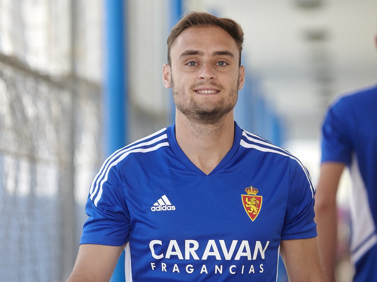 RealZaragoza's tweet photo. La ilusión del escudo del león 🦁🛡️ https://t.co/UvXY96AoAY