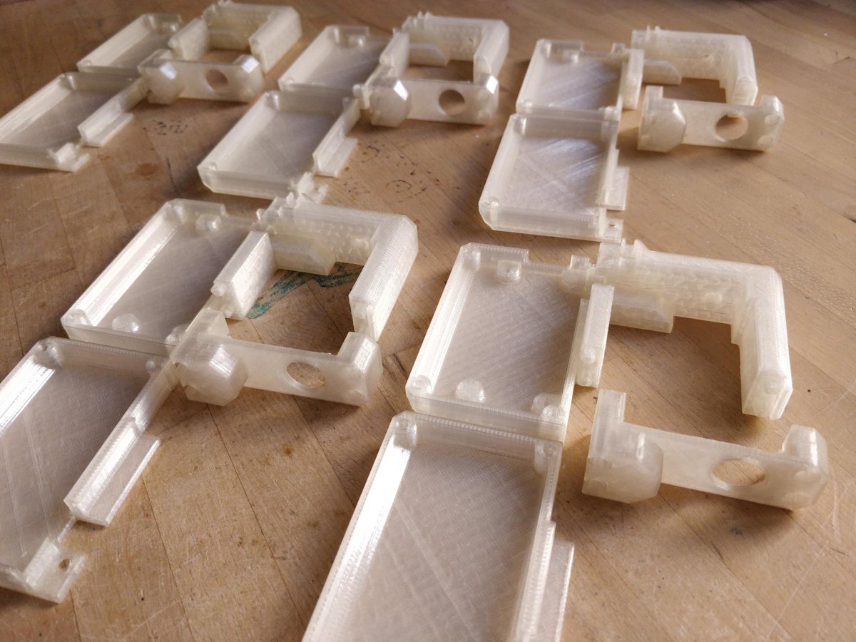 LabJetpack's tweet photo. flatcat assembly 🐛🔧 printing head pieces, final assembly step, home for an R0, one of the greatest computers ever made. Headway over cost. Next post more visual details.

#flatcat #socialrobot #opensource #robotics #startup #berlin #linux #cognition #embodiment #ai https://t.co/pmzUpK35Zf