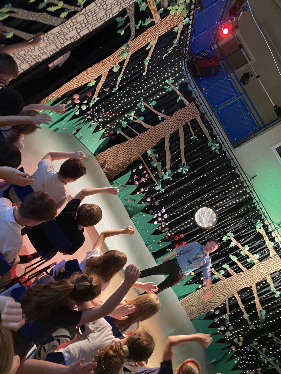 Year 5 had a fabulous visit to see A Midsummer Nights Dream performed by students at The Kimberley School. Great to see some ex KPS students performing. A great show - well done to everyone. #creativity #Possibilities #diversity  <a href="/emetrust/">East Midlands Education Trust</a>