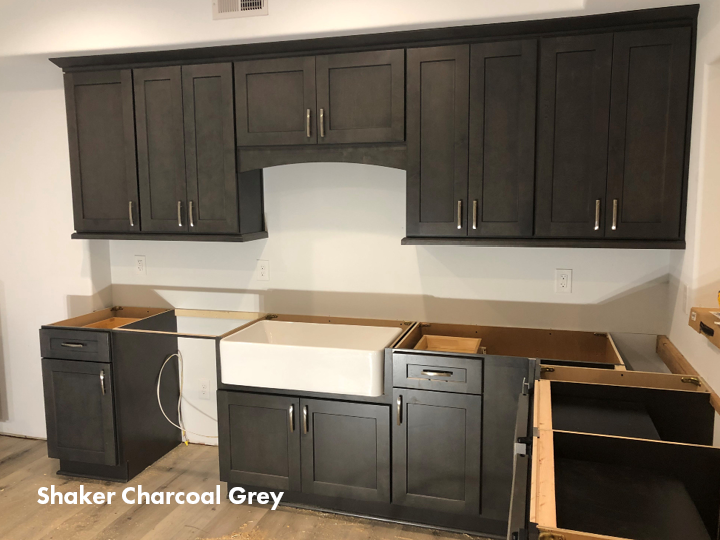SimplyKitchenUS's tweet image. Take a look at our stained shaker charcoal grey cabinets. Perfect for any room in the house. Visit simplykitchenusa.com/product-catego…  ✨
#simplykitchens #cabinets #kitchens  #remodel