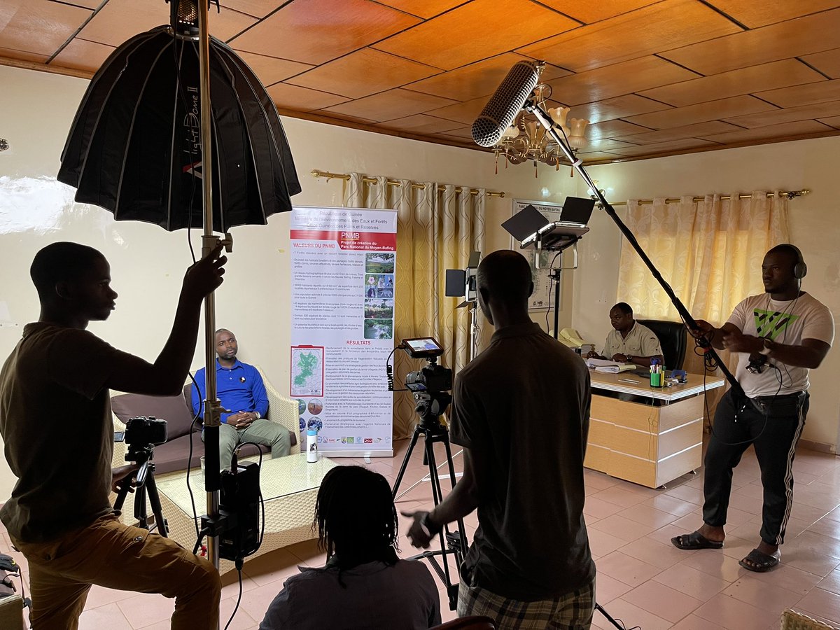 Séance de captation ce matin d’une série d’interviews pour la WCF #Guinée 🇬🇳. Un film institutionnel à découvrir très prochainement.