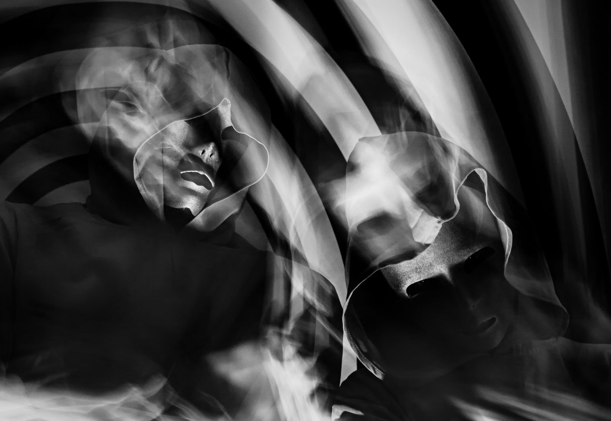 Read an exclusive interview with the collective entity of Xenoglyph–translated from their native language, Gliese  {☌⌰⟟⟒⋉⟒}—and listen to their newest transmission, "Spiritfraud," now. decibelmagazine.com/2022/07/12/ful… #Xenoglyph