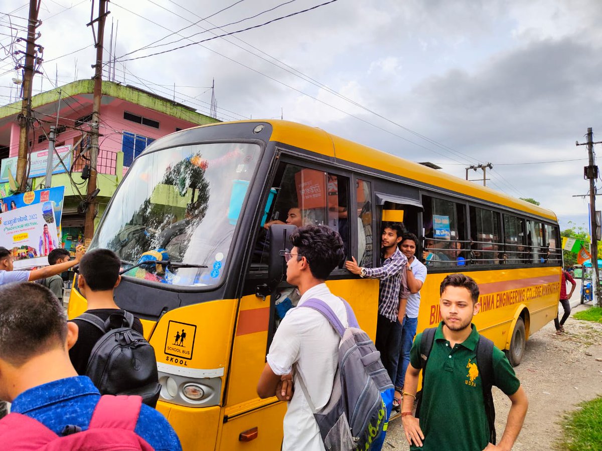 DibyansuL's tweet photo. Lack of sufficient college bus and hostels are causing us difficult to attend classes in college.
#we_want_college_hostel #we_want_college_bus #Bineswar_Brahma_Engineering_College
@himantabiswa @narendramodi @ranojpeguassam @PramodBoroBTR https://t.co/RThNwaZBTz
