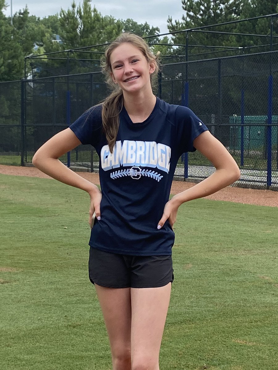 CambridgeLBFP's tweet photo. Todays #BomberBear rising sophomore Annie Kimball! When’s she’s not riding horses, she’s throwing out runners from her knees. She did great today during our CFP (Catchers Fielding Practice) and was only 1 of 2 players to win the banana ball challenge! #R2C https://t.co/RipYjvAMgJ